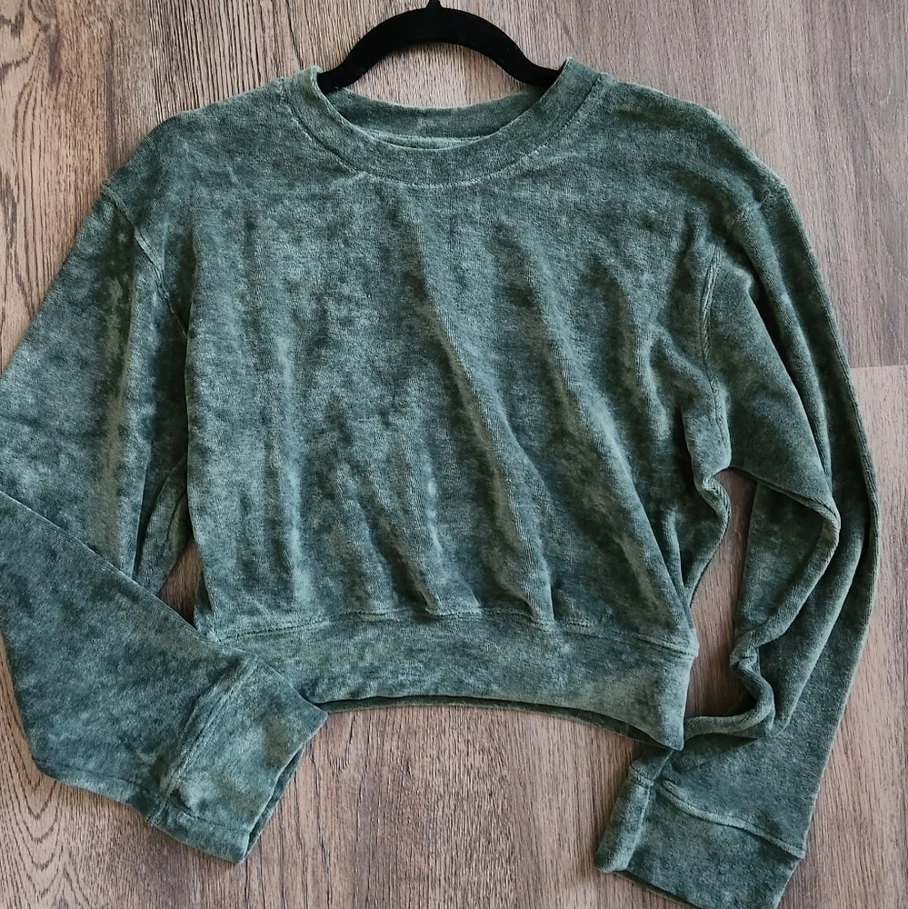 NOIZE Sweater
